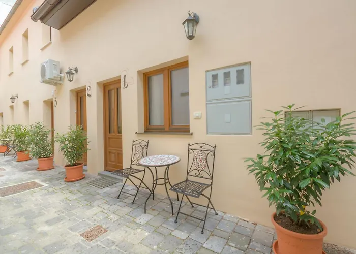 Old Town Ground Floor