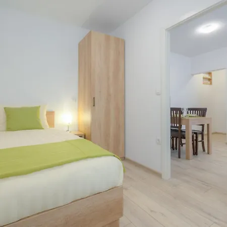 Apartman Old Town Ground Floor